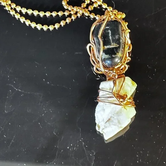 White Milky Quartz Black Onyx Chalcedony Pendant Necklace Unisex GiftYin Yang